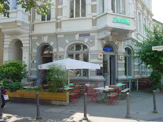 Zartbitter Bonn - CaféBar in der Bonner Südstadt - Außenansicht
